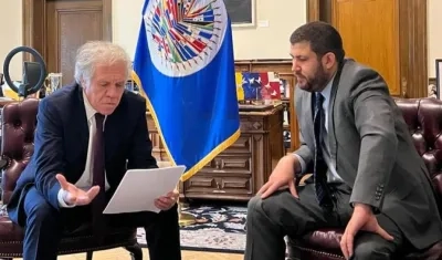 El opositor David Smolansky, con Luis Almagro en la OEA