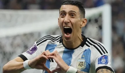 Ángel Di María grita a todo pulmón el segundo gol argentino.
