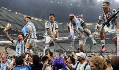 El festejo de los jugadores argentinos en el estadio de Lusail.