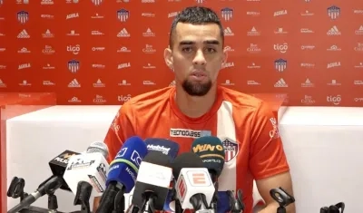 Daniel Giraldo, mediocampista del Junior