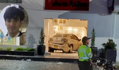Abraham Óscar Panqueva Carreño estaba en la galería cuando el vehículo ingresó violentamente al lugar. 