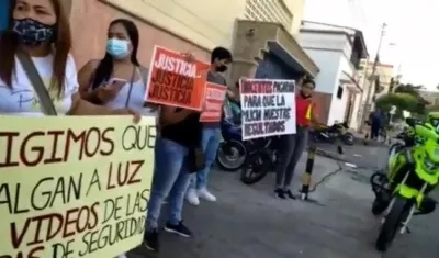 Protesta de los familiares de la capturados de la Brinks.