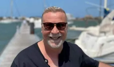 Ernesto Uribe Percy, médico gastroenterólogo.