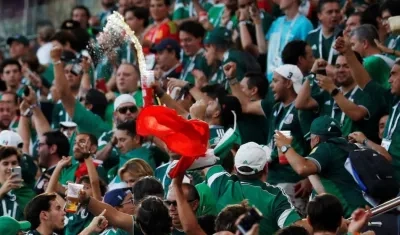 Hinchas mexicanos. 