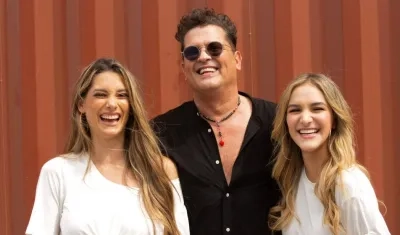 Daniela Donado, Carlos Vives y Valeria Abuchaibe.