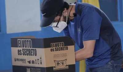 Las mesas de votación en Costa Rica estarán abiertas 12 horas entre las 6.00 y las 18.00 horas locales .