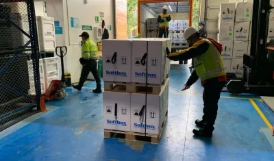 Llegada de los biológicos a las bodegas del Ministerio de Salud.