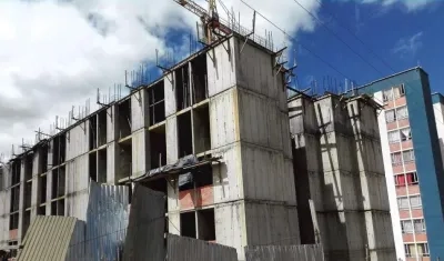 Proyectos de vivienda inconclusos. 