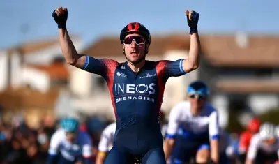 Elia Viviani ganó la jornada. 