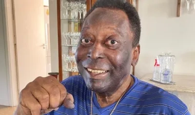 Pelé compartió esta foto en redes sociales. 