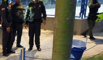 Policía en el lugar donde fue asesinado el hombre en La Manga.