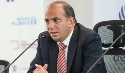 Carlos Camargo, Defensor del Pueblo.