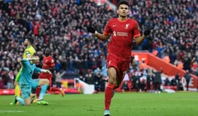 Luis Díaz celebra su primer gol. 