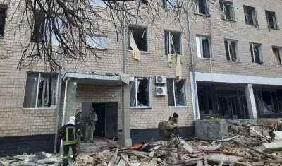 Así quedó un edificio tras el ataque ruso.