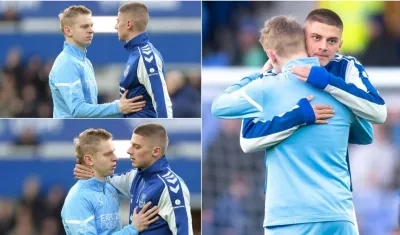 Vitaly Mykolenko, del Everton, y Oleksandr Zinchenko, del Manchester City.