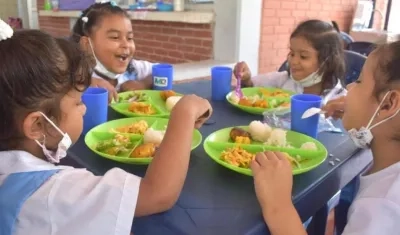 Niños beneficiarios del PAE.