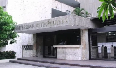 Fachada de la Universidad Metropolitana de Barranquilla.