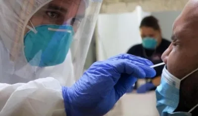 Las pruebas para detectar el Covid-19 siguen haciéndose en Colombia.