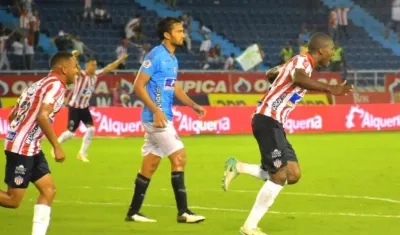 Germán Mera celebra el gol de la apretada victoria. 