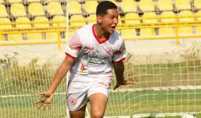 Zaid Fontalvo celebra el gol dela victoria ante Caldas. 