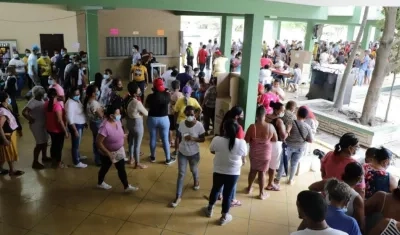 Puesto de votación del colegio Don Bosco.