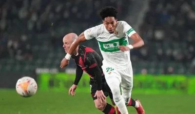 Johan Mojica, lateral izquierdo de Colombia. 