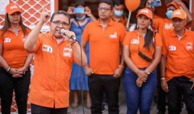 El excandidato al Senado, Rafael Martínez.