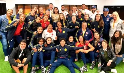 Las colombianas celebrando el subcampeonato y la clasificación al Mundial.
