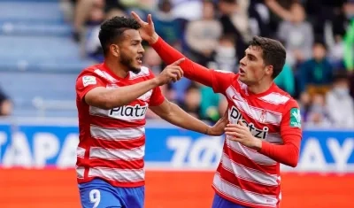 Luis Suárez celebra el gol de la victoria. 