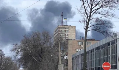 Un bombardeo ruso en la ciudad de Mariúpol.