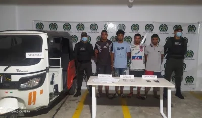 Los cuatro capturados quedaron a disposición de la Fiscalía. 