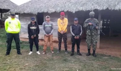 Edwar de Jesús González Mendoza, alias 'Zapuca', y tres de sus presuntos colaboradores. 