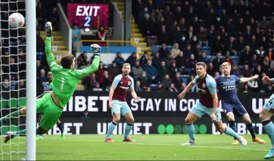 Kevin de Bruyne anota ante el City. 