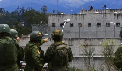 Imagen de la Policía durante operativo.