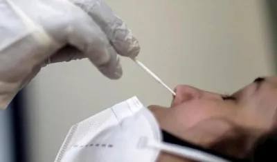 Hoy se procesaron 13.595 pruebas para detectar el Covid-19.