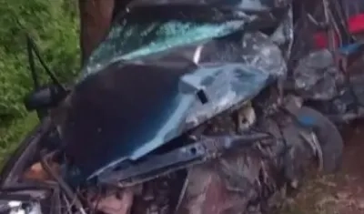 Así quedó uno de los vehículos.