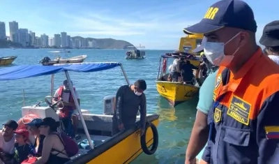 Guardacostas de la Armada Nacional ejerciendo vigilancia.