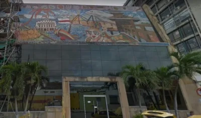 Fachada de la Asamblea del Atlántico. 