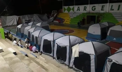 Familias desplazadas de Argelia, Cauca.