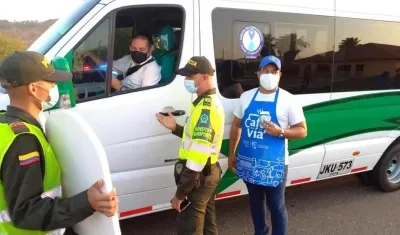 Operativo conjunto del Tránsito del Atlántico y la Policía de Carreteras.