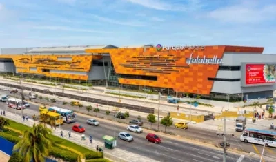 Fachada del centro comercial Parque Alegra.