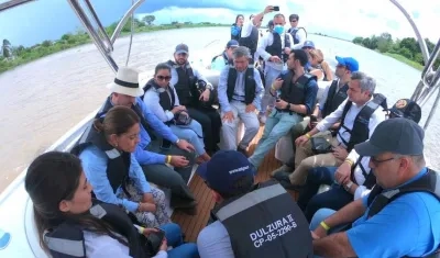 La Vicepresidenta Marta Lucía Ramírez encabezando el recorrido.