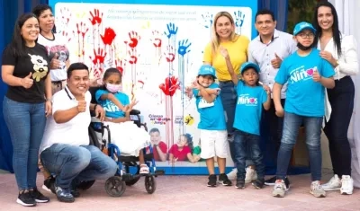 Participantes en la firma del pacto en Usiacurí.
