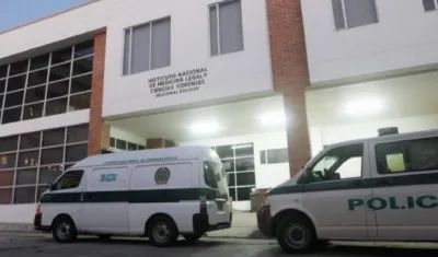 El cuerpo de la víctima fue llevado a Medicina Legal, en Cartagena. 