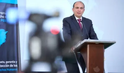 Carlos Camargo, Defensor del Pueblo.