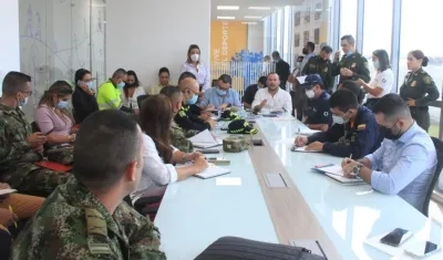 Consejo de seguridad de las autoridades del Distrito y el departamento. 