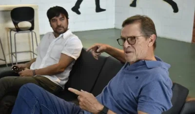 El alcalde de barranquilla, Jaime Pumarejo, y Carlos Neuhaus, director de los pasados Juegos Panamericanos de Lima 2019. 