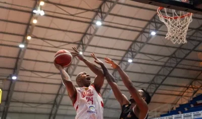 Michael Hicks, jugador de Titanes. 