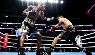 Momento del combate entre José Soto y Joselito Velásquez. 