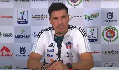 Juan Cruz Real, entrenador de Junior. 